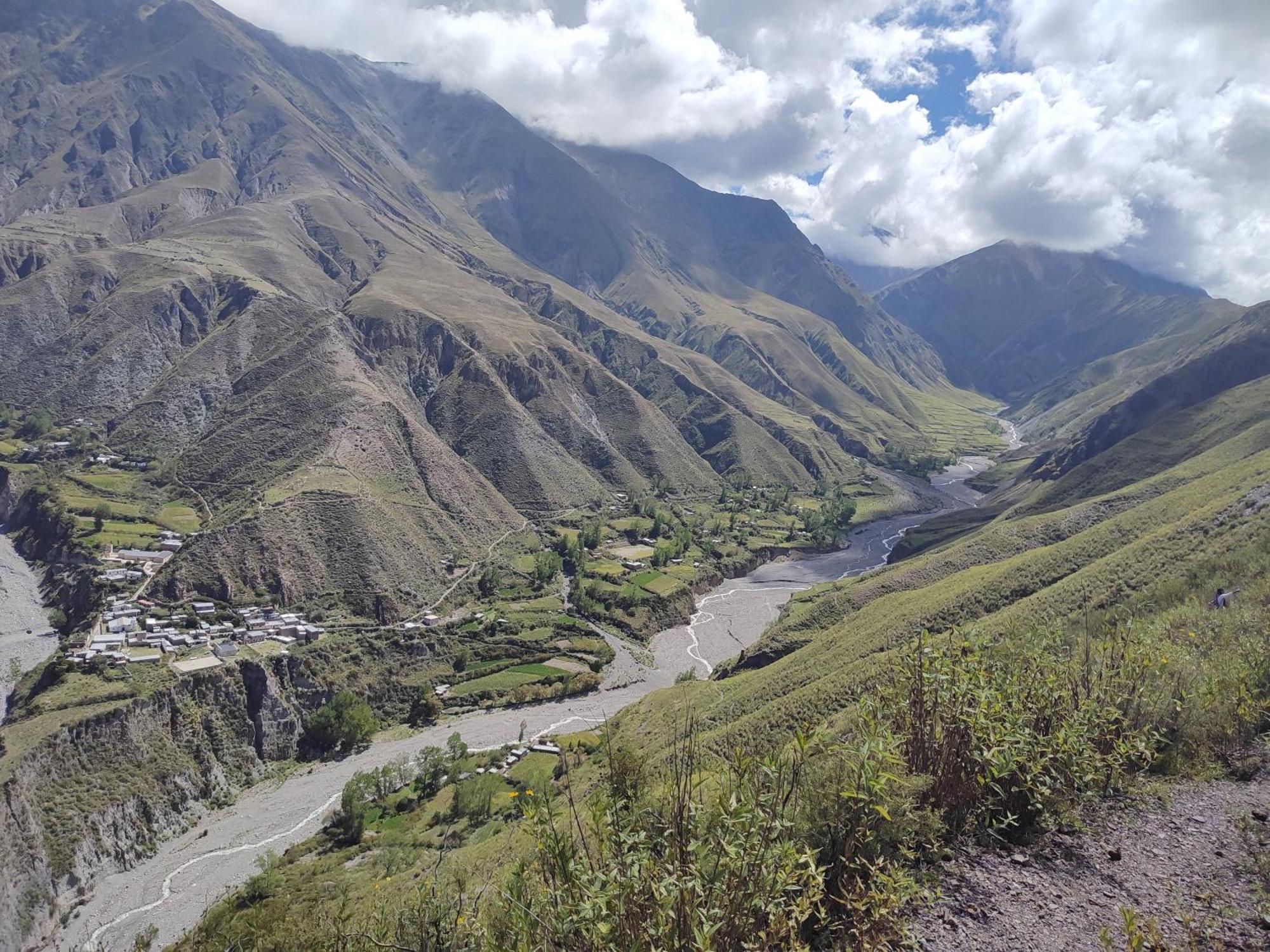 Posadita Los Alamos, Estamos En San Isidro 8Km Pasando Iruya Vea Todas Las Imagenes Antes De Reservar Mes De Mayo Hasta Noviembre Llegan Camionetas Hasta 300 Mts Del Alojamiento Kültér fotó